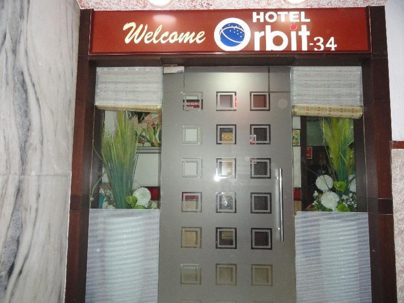 Hotel Orbit 34 Chandīgarh Exteriör bild